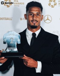 开云下载-了不起！萨利巴是唯一一位近三年均入选PFA英超年度最佳阵的球员
