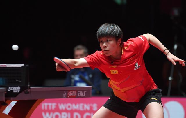（体育）（2）乒乓球——国际乒联男子及女子单打世界杯：王艺迪不敌袁嘉楠XxjpseC007229_20250415_PEPFN0A001.jpg
